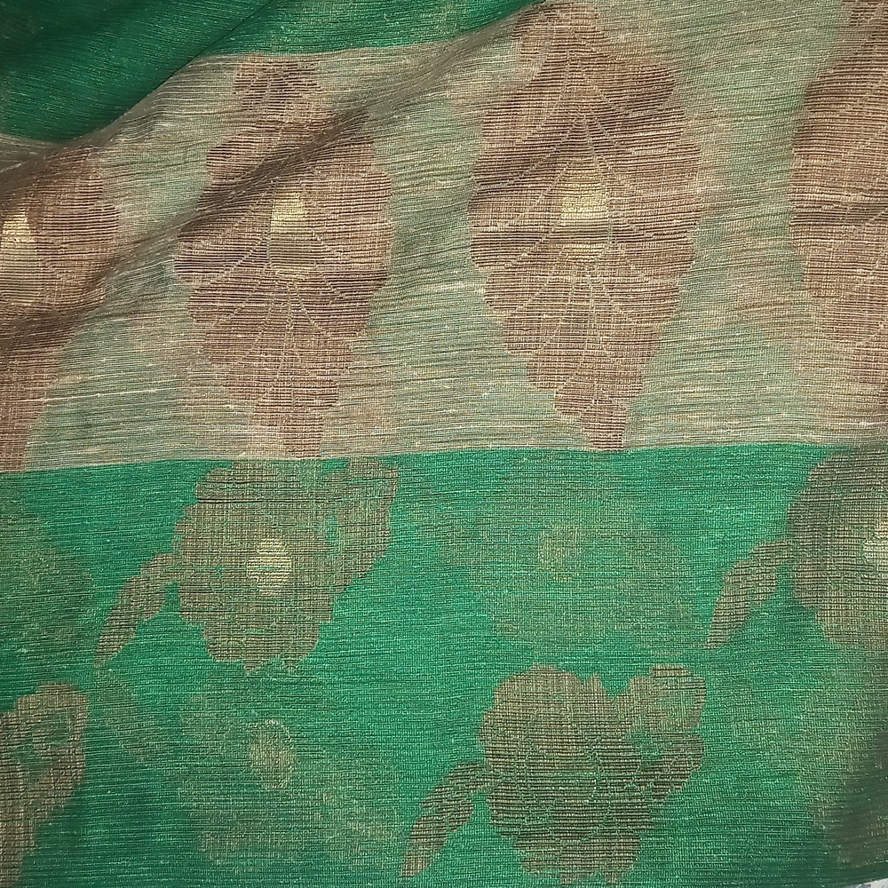 New Green linen blend banarasi brocade with flowers motif, unstitched blouse - Picture 2 of 3